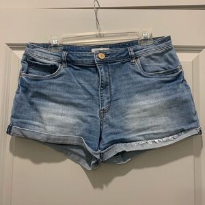 High Rise Frayed Cuff Boyfriend Shorts